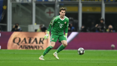 Photo of Kompany enthüllt: Urbig erhält Sensations-Chance bei Gladbach!